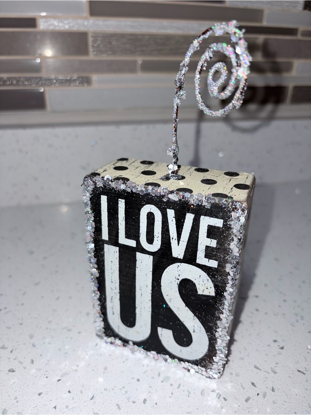 Primitives by Kathy Black and White 'I Love Us' Glitter Block Note Holder